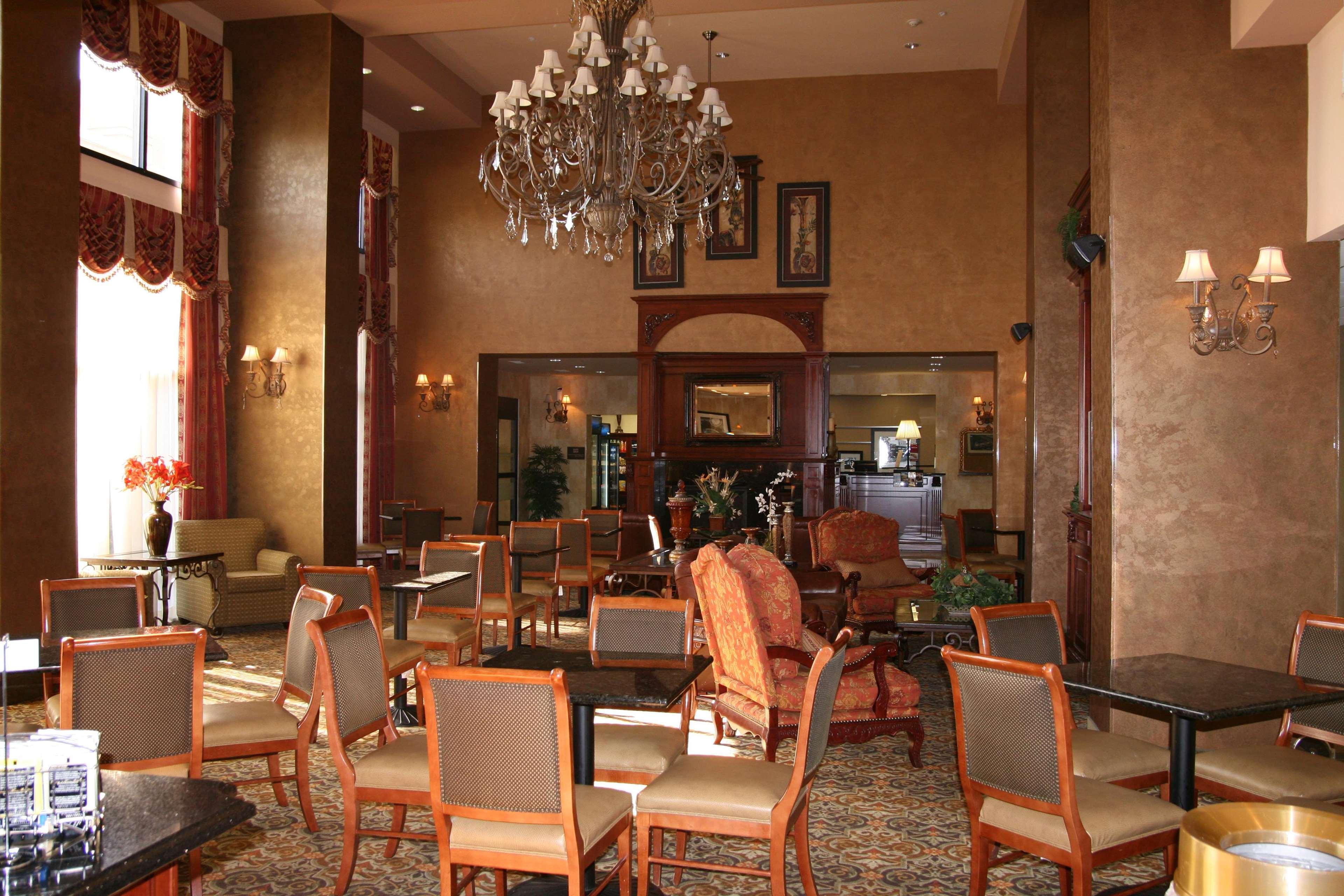 Hampton Inn & Suites Bolingbrook Restaurant photo